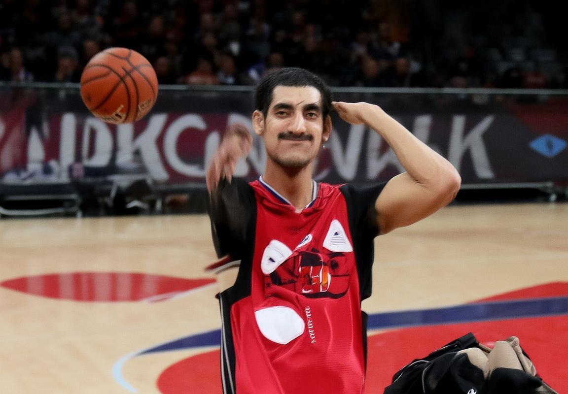 2016年NBA东决：骑士VS雷霆巅峰对决回顾(图2)