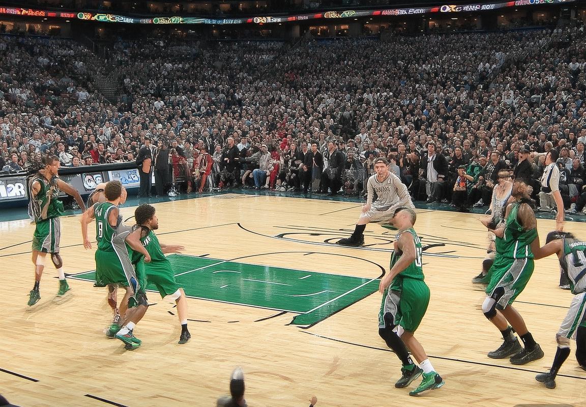 2014年NBA季后赛：马刺冷静制胜与小牛心理逆境解析