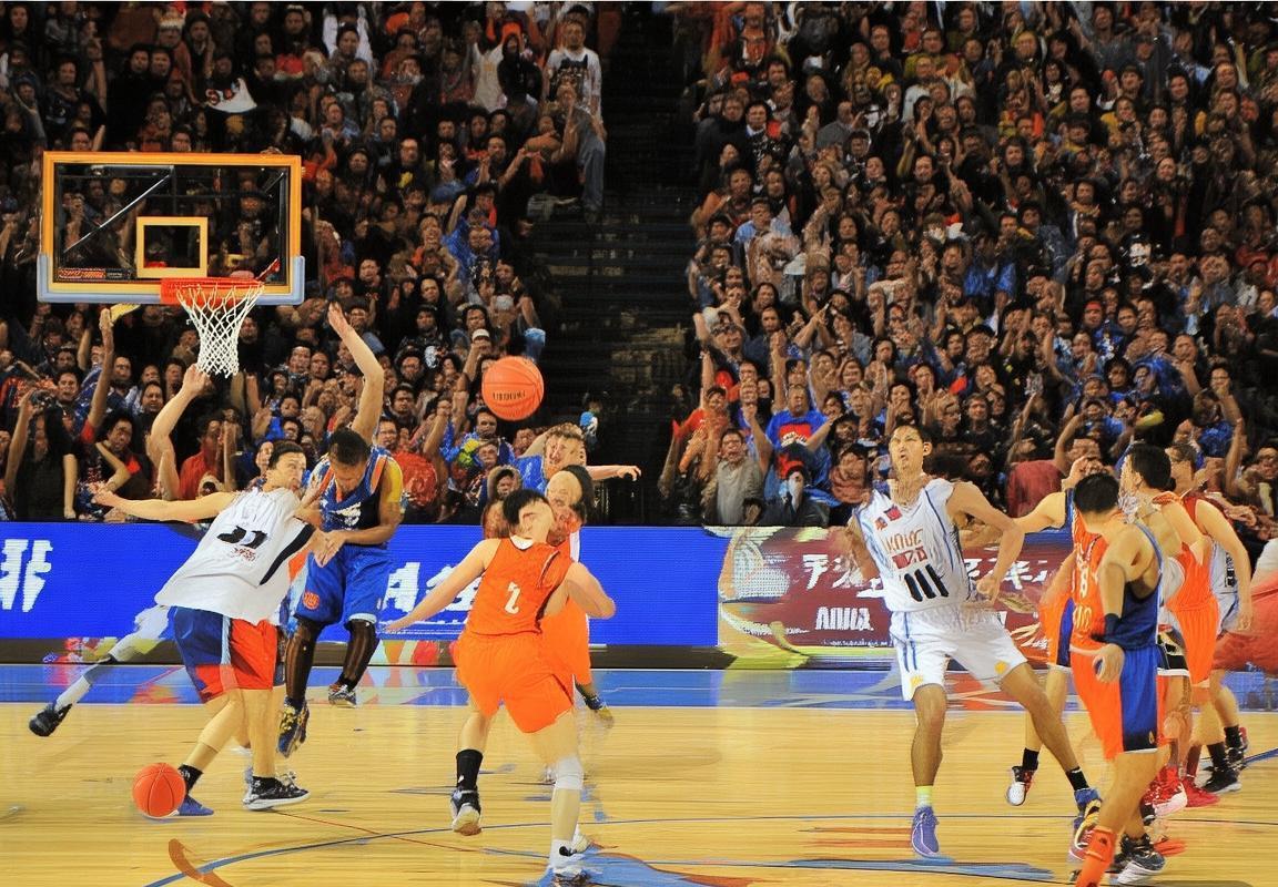 2013 CBA季后赛粤鲁巅峰对决纪实